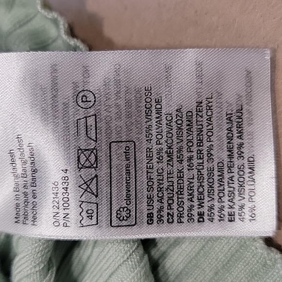 Divided Size XS Ribbed Collared Top Sage/Mint Green, Excellent Used Condition - Picture 10 of 10